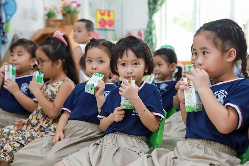 Vinamilk và 45 năm bền bỉ vì một thế hệ trẻ em Việt Nam khỏe mạnh
