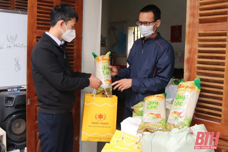 Gặp Bí thư chi đoàn tiêu biểu toàn quốc
