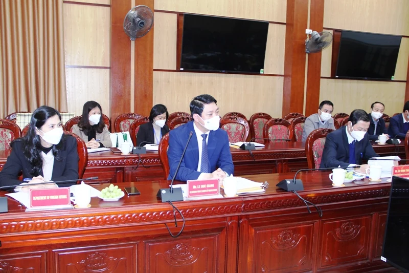 Chủ tịch UBND tỉnh Đỗ Minh Tuấn tiếp và làm việc với đoàn công tác Ngân hàng Phát triển Châu Á