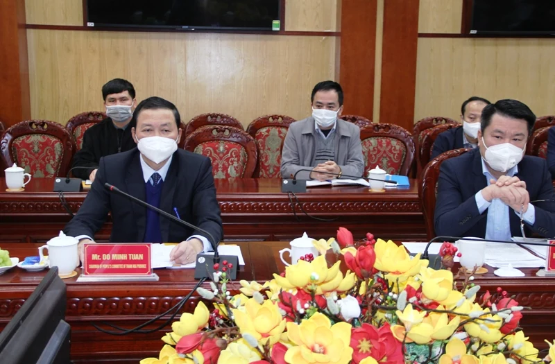 Chủ tịch UBND tỉnh Đỗ Minh Tuấn tiếp và làm việc với đoàn công tác Ngân hàng Phát triển Châu Á