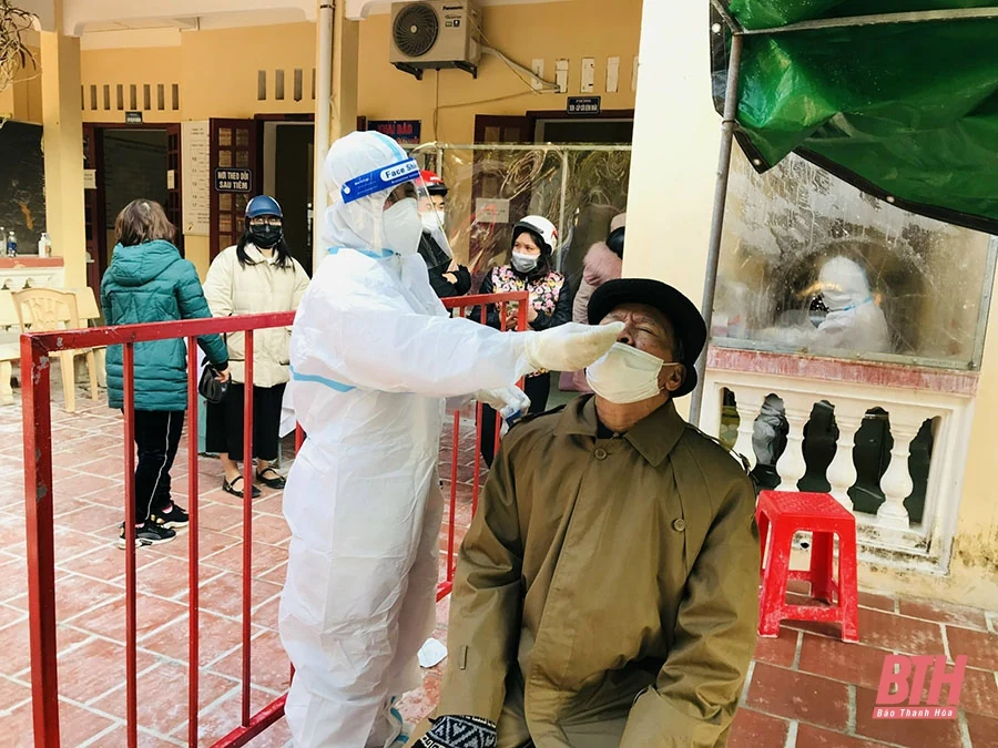 Thanh Hoá tôn vinh, khen thưởng các tập thể, cá nhân có thành tích xuất sắc trong công tác phòng, chống dịch COVID-19