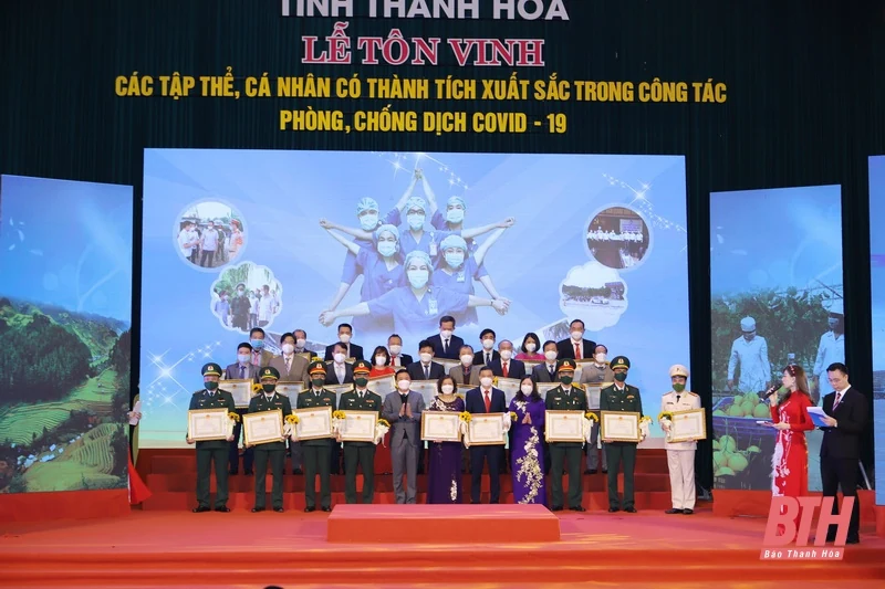 Thanh Hoá tôn vinh, khen thưởng các tập thể, cá nhân có thành tích xuất sắc trong công tác phòng, chống dịch COVID-19