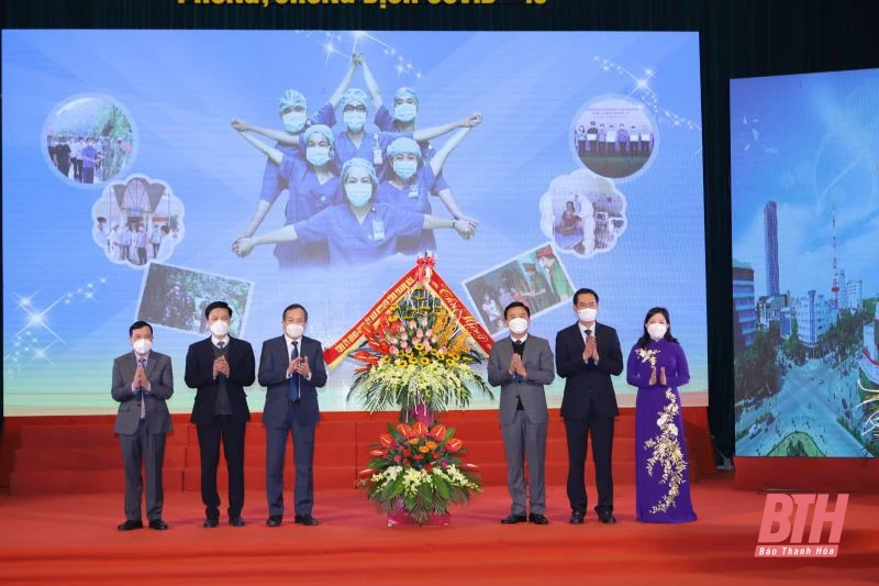 Thanh Hoá tôn vinh, khen thưởng các tập thể, cá nhân có thành tích xuất sắc trong công tác phòng, chống dịch COVID-19