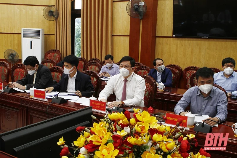 Phó Chủ tịch UBND tỉnh Mai Xuân Liêm làm việc với đoàn công tác của Ngân hàng Thế giới về đầu tư phát triển hạ tầng giao thông