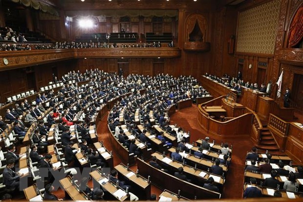 Quốc hội Nhật Bản thông qua dự thảo ngân sách cao kỷ lục