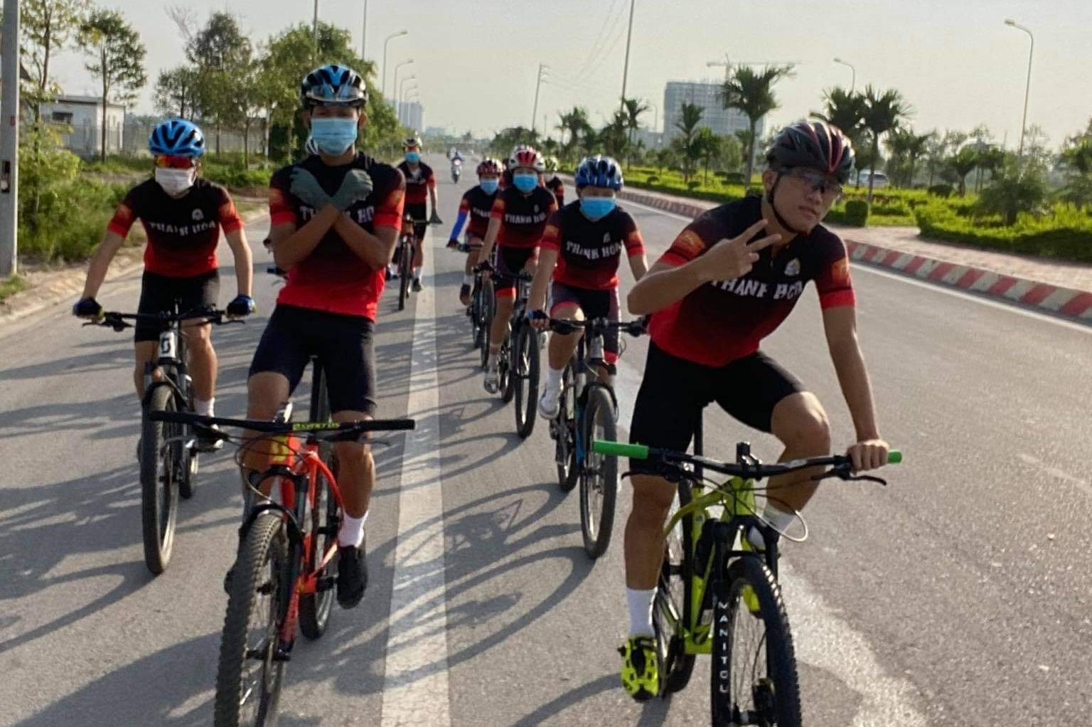 Đội tuyển xe đạp Thanh Hóa chuẩn bị cho Cuộc đua xe đạp toàn quốc tranh Cúp Truyền hình thành phố Hồ Chí Minh