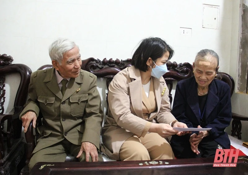 Phường Nam Ngạn (TP Thanh Hoá) dâng hương kỷ niệm 57 năm Hàm Rồng chiến thắng