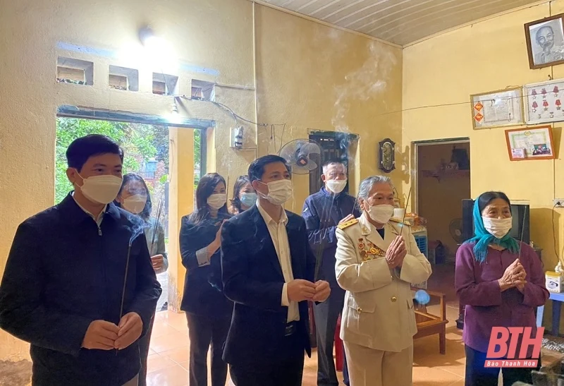 Phường Nam Ngạn (TP Thanh Hoá) dâng hương kỷ niệm 57 năm Hàm Rồng chiến thắng