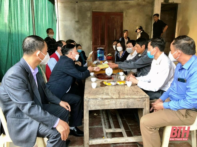 Ủy ban MTTQ tỉnh Thanh Hoá thăm hỏi, động viên gia đình có học sinh bị đuối nước