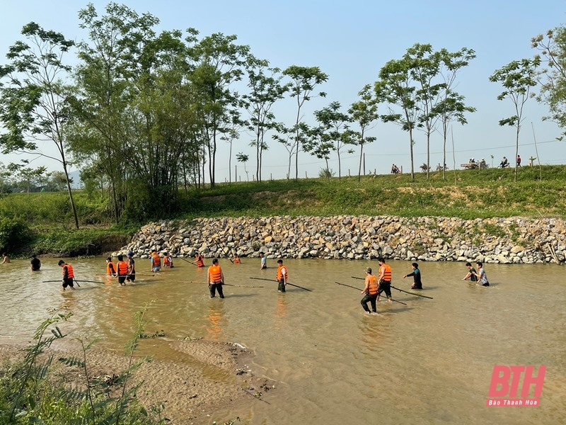 Lãnh đạo tỉnh Thanh Hóa thăm hỏi gia đình các nạn nhân bị đuối nước tại huyện Thiệu Hóa