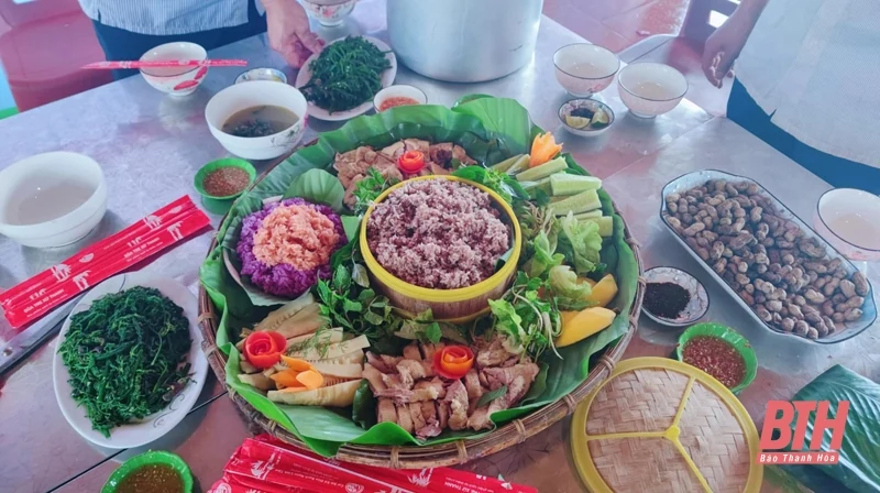Nâng cao kỹ năng tổ chức nấu ăn cho các hộ kinh doanh du lịch cộng đồng