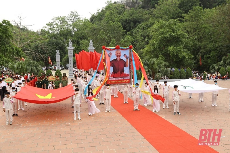 Khai mạc lễ hội Mai An Tiêm và Đại hội thể dục - thể thao huyện Nga Sơn lần thứ IX năm 2022