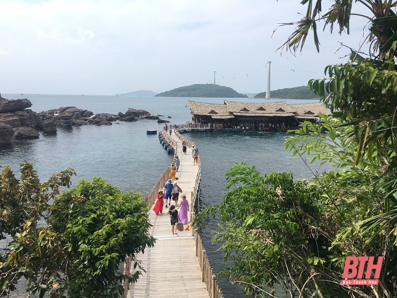 Hướng tới cung cấp dịch vụ du lịch chất lượng, trải nghiệm trọn vẹn tour Thanh Hóa - Phú Quốc