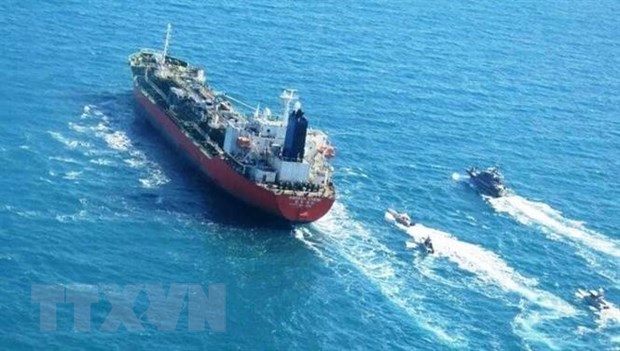 Hàn Quốc triệu Đại sứ Iran về thông tin chặn tàu ở eo biển Hormuz