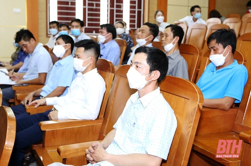 Bộ trưởng Bộ Lao động, Thương binh và Xã hội Đào Ngọc Dung cùng ĐBQH thuộc Đoàn ĐBQH tỉnh Thanh Hóa tiếp xúc cử tri huyện Như Thanh và Như Xuân