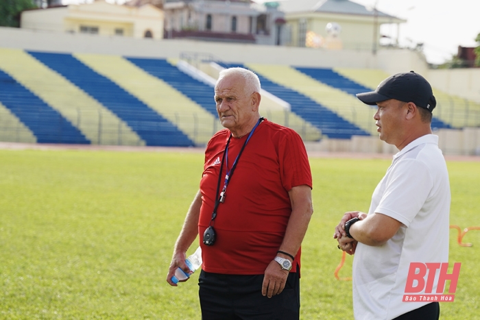 HLV Petrovic sẽ đóng vai trò cố vấn tuyển sinh năng khiếu bóng đá xứ Thanh