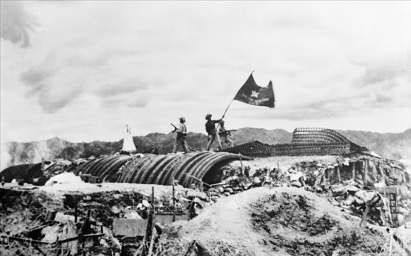 Hình ảnh về Chiến thắng Điện Biên Phủ “lừng lẫy năm châu, chấn động địa cầu”