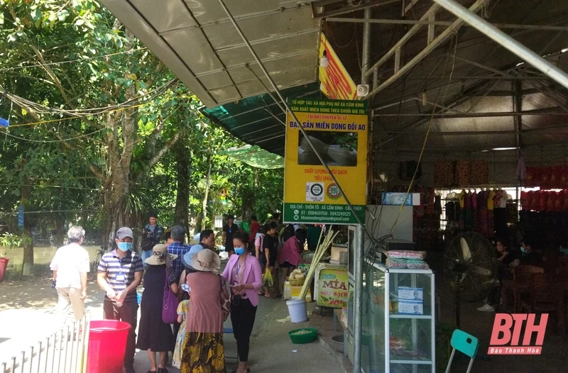 Khu du lịch Suối cá Cẩm Lương đón gần 20.000 lượt du khách trong dịp nghỉ lễ