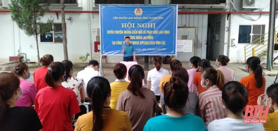 Nâng cao bản lĩnh chính trị, ý thức chấp hành pháp luật cho công nhân, lao động