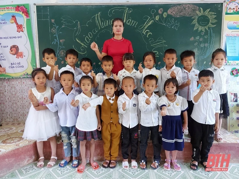 Cha truyền con nối gieo chữ vùng cao