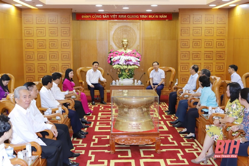 Bí thư Thành ủy TP Hồ Chí Minh Nguyễn Văn Nên tiếp thân mật Đoàn đại biểu tỉnh Thanh Hóa