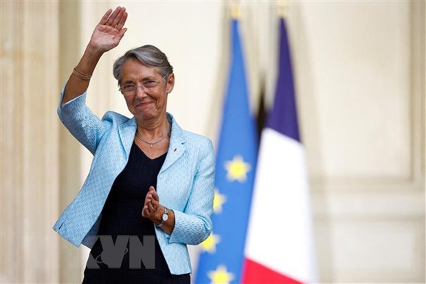 Tân Thủ tướng Pháp khẳng định không vội thành lập chính phủ mới