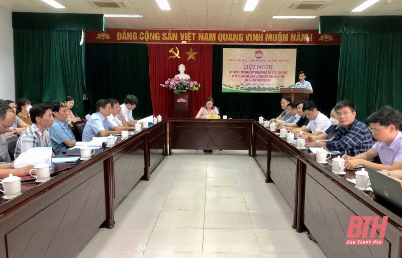 Lấy ý kiến và triển khai thực hiện giám sát đầu tư cộng đồng Dự án nâng cấp, cải tạo đường sắt đoạn Hà Nội - Vinh