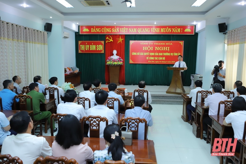 Đồng chí Đào Vũ Việt thôi giữ chức Giám đốc sở Xây dựng để giữ chức Bí thư Thị ủy Bỉm Sơn