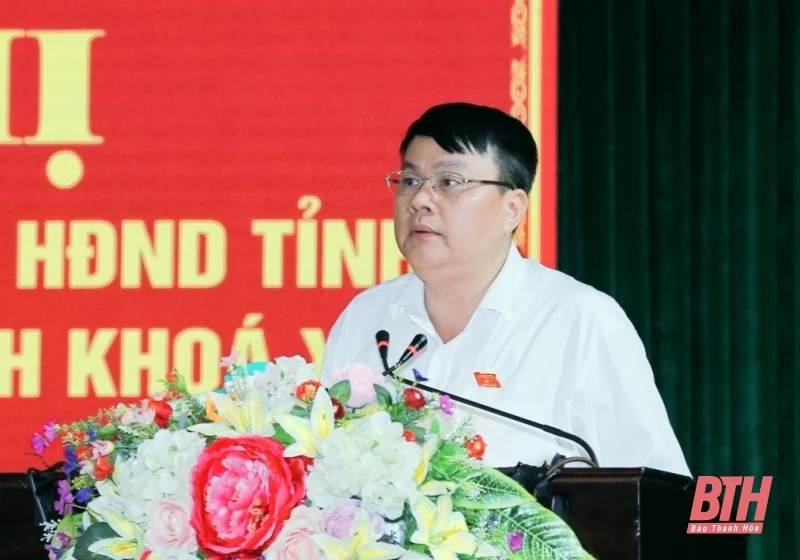 Phó Bí thư Thường trực Tỉnh ủy, Trưởng đoàn ĐBQH tỉnh Lại Thế Nguyên tiếp xúc cử tri huyện Ngọc Lặc