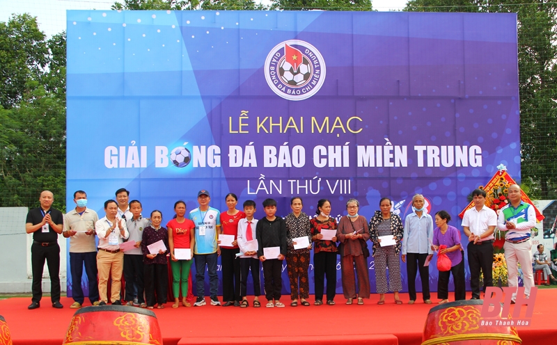 Khai mạc Giải bóng đá Báo chí miền Trung lần thứ VIII - năm 2022