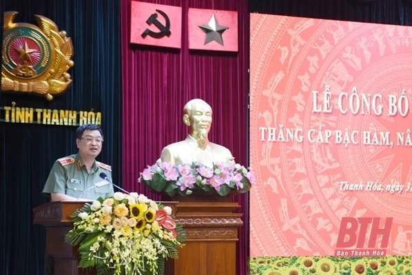 Công an Thanh Hóa: Công bố quyết định thăng cấp bậc hàm, nâng bậc lương cho 2.357 cán bộ, chiến sỹ