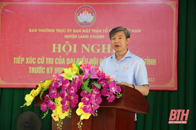 Trưởng ban Tuyên giáo Tỉnh ủy Đào Xuân Yên và các đại biểu HĐND tỉnh tiếp xúc cử tri huyện Lang Chánh