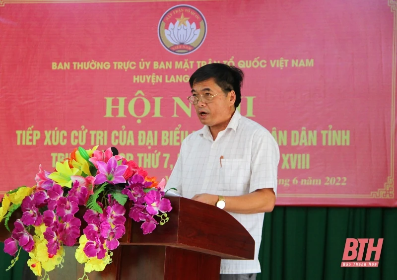 Trưởng ban Tuyên giáo Tỉnh ủy Đào Xuân Yên và các đại biểu HĐND tỉnh tiếp xúc cử tri huyện Lang Chánh