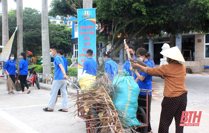 Huyện Hoằng Hóa ra quân bảo vệ môi trường