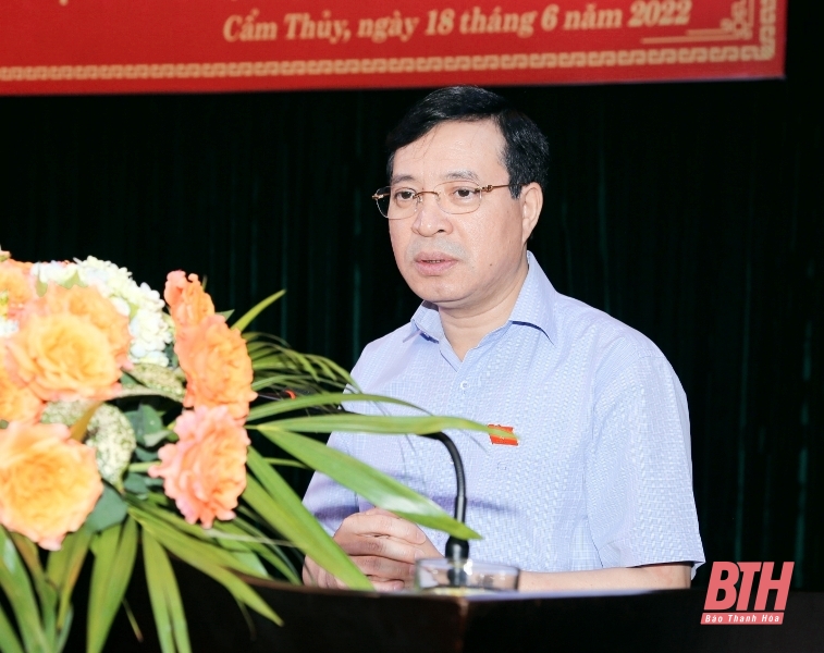 Phó Bí thư Thường trực Tỉnh ủy, Trưởng đoàn ĐBQH tỉnh Thanh Hoá Lại Thế Nguyên tiếp xúc cử tri huyện Cẩm Thủy