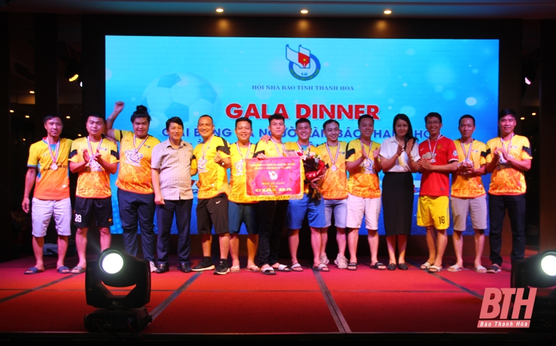 Giải bóng đá Người làm báo Thanh Hóa lần thứ V - Cúp Đông Á 2022 thành công tốt đẹp