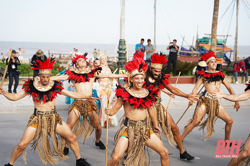 [Video] - Tưng bừng Lễ hội Carnival Sầm Sơn 2022