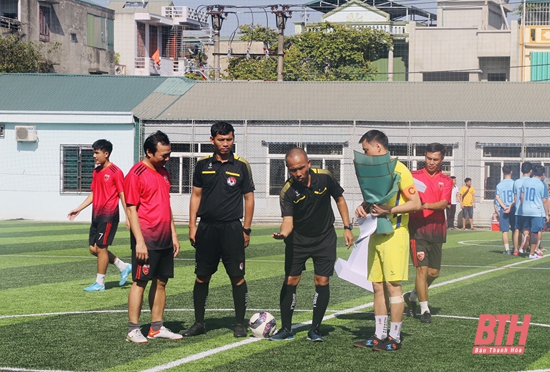 Khai mạc Giải bóng đá Tứ hùng Cúp Doanh nhân trẻ Thanh Hóa năm 2022