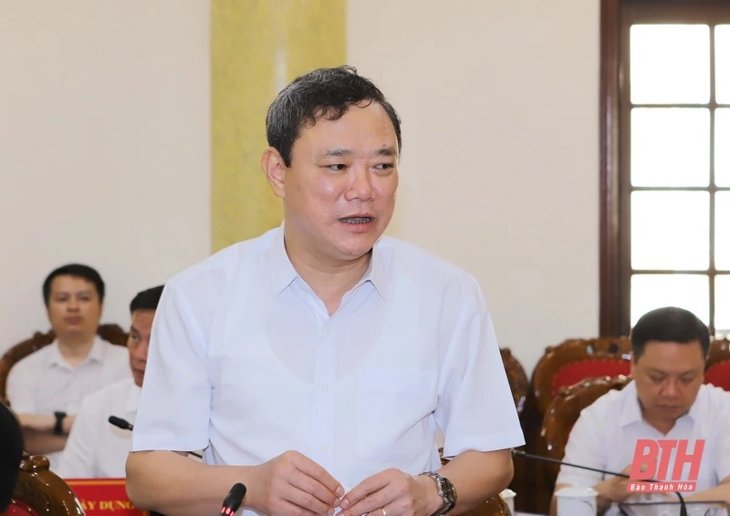 Ban Thường vụ Tỉnh ủy cho ý kiến vào các tờ trình của Ban Cán sự Đảng UBND tỉnh về tạo động lực phát triển kinh tế - xã hội