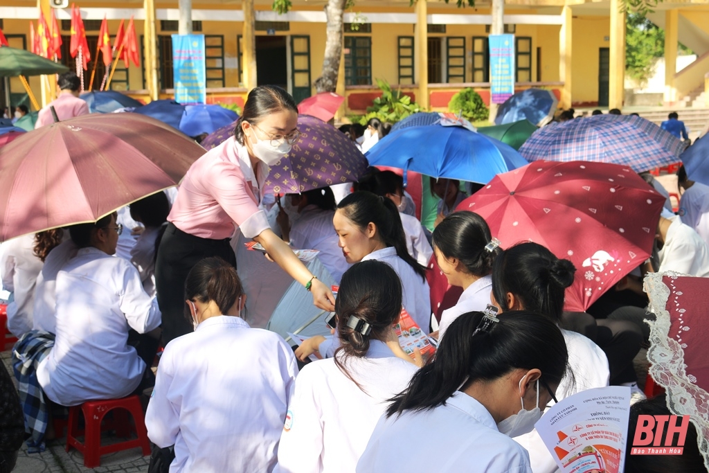 Hơn 9.300 vị trí tuyển dụng tại phiên giao dịch việc làm huyện Hoằng Hóa
