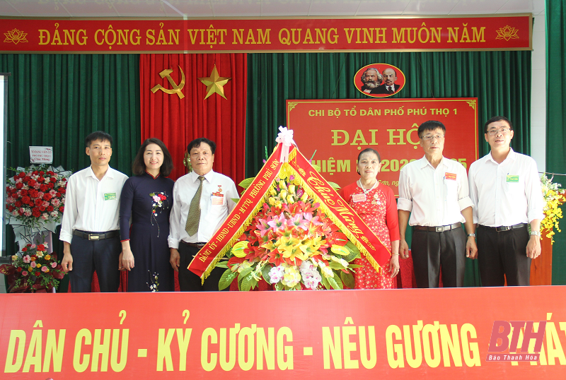 Đại hội điểm Chi bộ Tổ dân phố Phú Thọ 1, phường Phú Sơn, TP Thanh Hóa