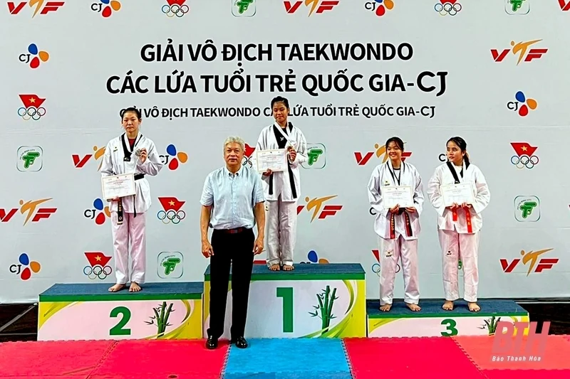 Các VĐV Thanh Hóa thi đấu thành công tại Giải vô địch taekwondo các lứa tuổi trẻ quốc gia năm 2022