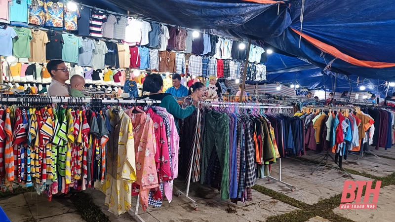 Thăm những khu chợ nổi tiếng ở Sầm Nưa, Viêng Xay