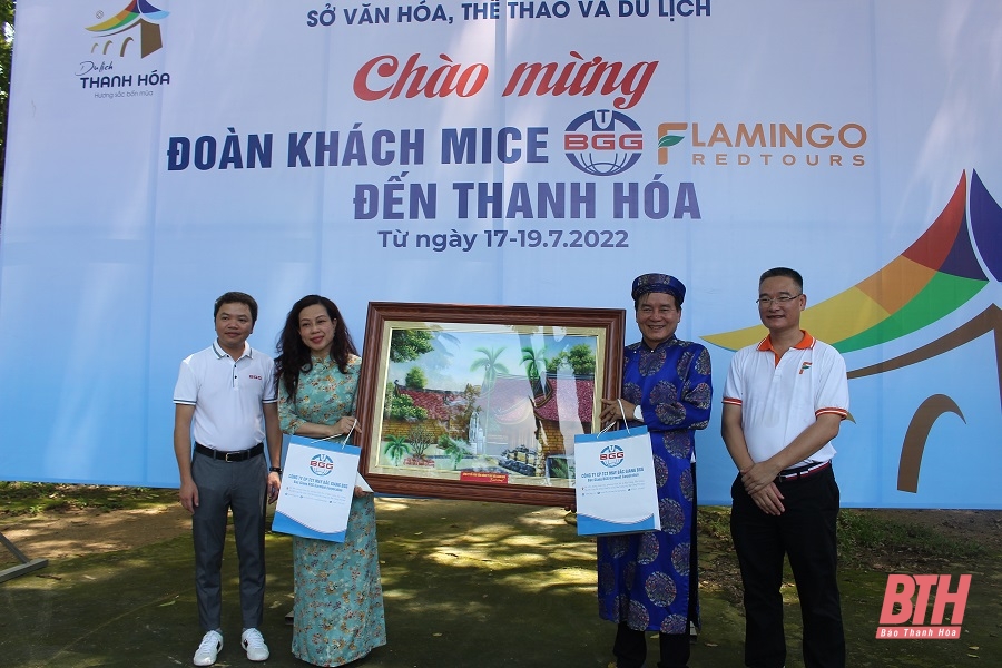 Sở Văn hoá Thể thao và Du lịch đón đoàn khách MICE