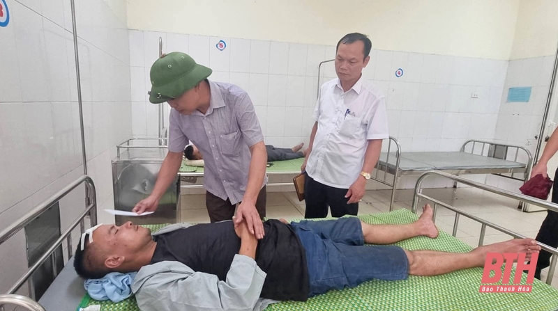 Ban ATGT tỉnh thăm hỏi gia đình các nạn nhân vụ TNGT tại Như Xuân