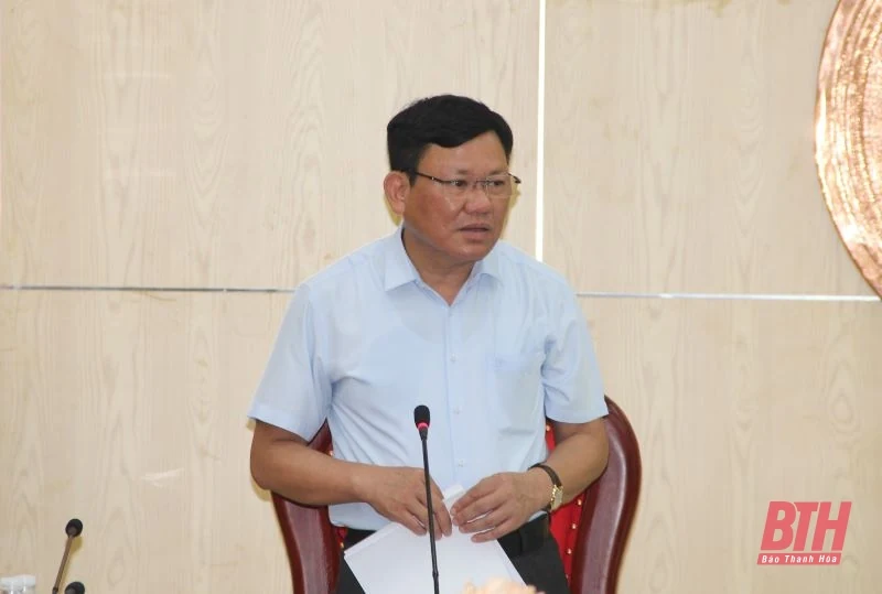 Phó Chủ tịch Thường trực UBND tỉnh Nguyễn Văn Thi chỉ đạo tháo gỡ vướng mắc giải phóng mặt bằng các dự án trọng điểm tại thị xã Nghi Sơn