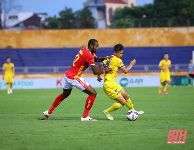 Đông Á Thanh Hóa giành 1 điểm quý giá trên sân Vinh