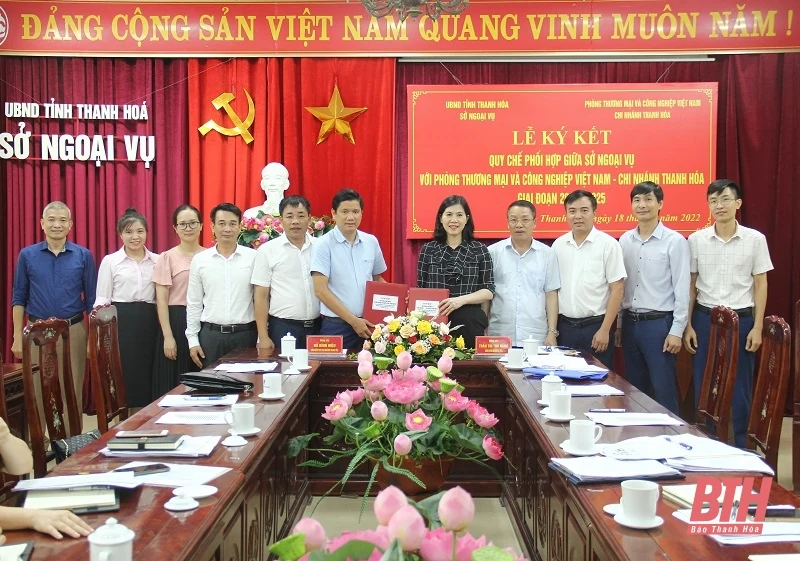Ký kết quy chế phối hợp giữa Sở Ngoại vụ và Liên đoàn Thương mại và Công nghiệp Việt Nam chi nhánh Thanh Hóa