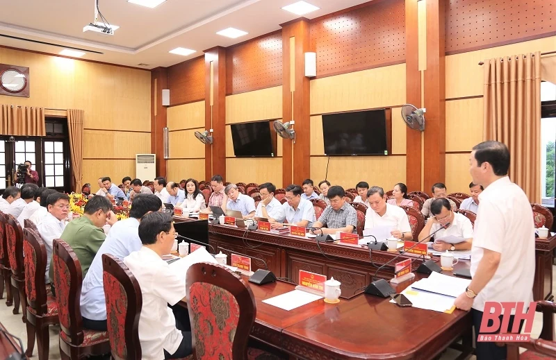 UBND tỉnh họp chuyên đề tháng 8-2022: Cho ý kiến vào một số tờ trình, đề án phát triển kinh tế - xã hội tỉnh Thanh Hóa