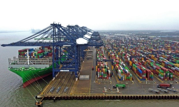 Nhân viên cảng container lớn nhất nước Anh tham gia làn sóng đình công